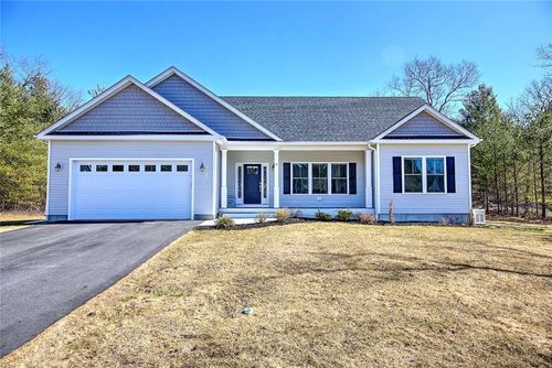 9 Cassidy Trl, Coventry, RI, 02816-8887 | Card Image