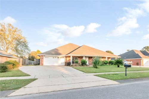 2867 Saddlebrook Dr W, Mobile, AL, 36695-9731 | Card Image