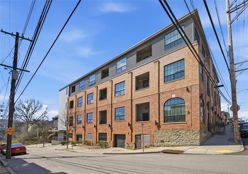 306-622 Gross St, Bloomfield, PA, 15224 | Card Image