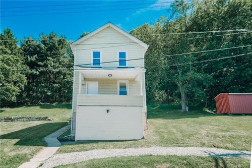 340 3rd St, Ernest, PA, 15739-9008 | Card Image