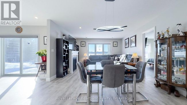 273 Lake Breeze Dr, House other with 2 bedrooms, 2 bathrooms and 3 parking in Goderich ON | Image 14