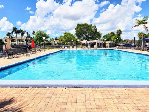 apt-510-601 Three Islands Blvd, Hallandale Beach, FL, 33009-2847 | Card Image