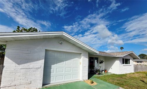 8005 Lotus Dr, PORT RICHEY, FL, 34668-3243 | Card Image