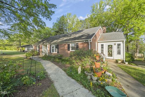 130 Shiney Rock Rd, Clarksville, VA, 23927-9154 | Card Image