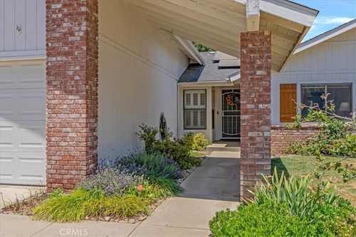 801 Vine St, Exeter, CA, 93221-1041 | Card Image