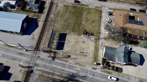 1021 Hart St, Vincennes, IN, 47591-3040 | Card Image