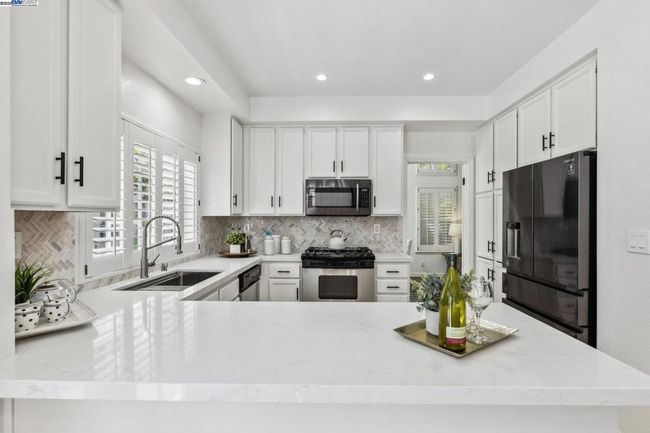 34294 Dunhill Dr, House other with 3 bedrooms, 3 bathrooms and 2 parking in Fremont CA | Image 20