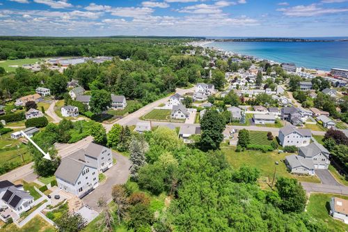 263 Long Sands Rd, York, ME, 03909-1266 | Card Image