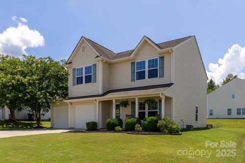 864 Pointe Andrews Dr, Concord, NC, 28025-8543 | Card Image