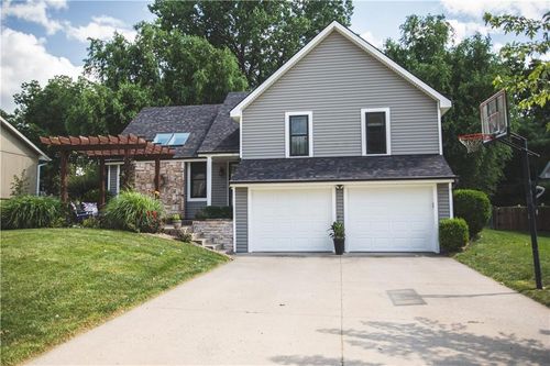 3614 Robin Ln, Saint Joseph, MO, 64506-1493 | Card Image
