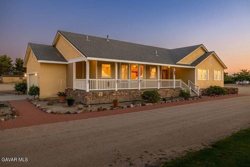 7582 Elder Ave, Rosamond, CA, 93560-7227 | Card Image