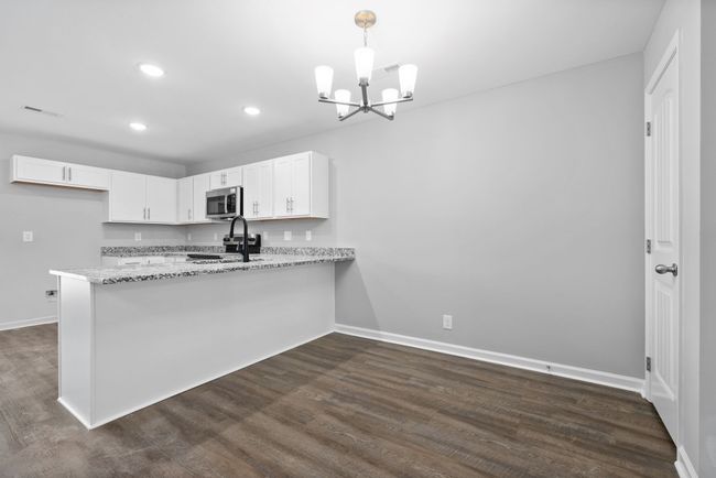 122 Davis Ridge Ln, House attached with 2 bedrooms, 3 bathrooms and null parking in Clarksville TN | Image 9
