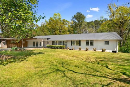 741 North Dr Se, Dalton, GA, 30721-6270 | Card Image