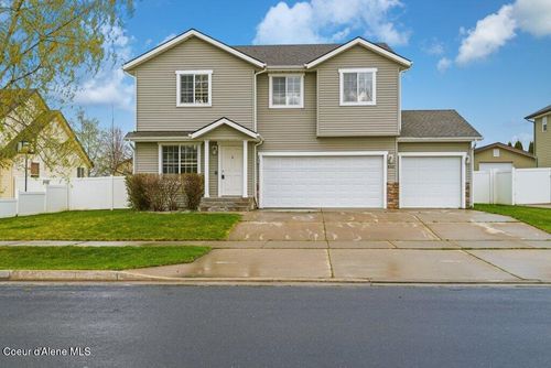 8312 N Courcelles Pkwy, Hayden, ID, 83835-5005 | Card Image