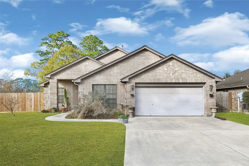 5112 Bayou Dr, Dickinson, TX, 77539-6561 | Card Image