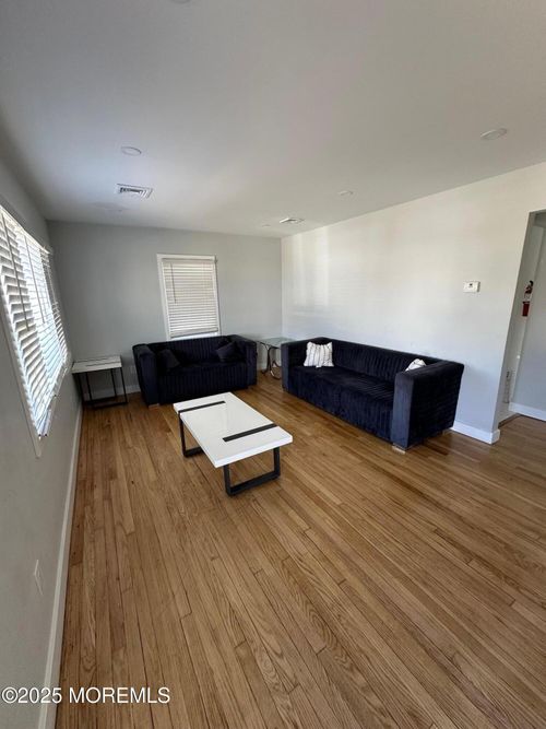 s-10 Campbell Ct, Deal, NJ, 07723-1206 | Card Image