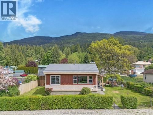 1610 Eastman Ave, Riondel, BC, V0B2B0 | Card Image