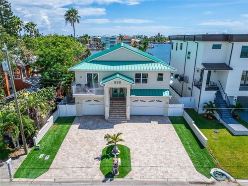 833 Bay Point Dr, MADEIRA BEACH, FL, 33708-2316 | Card Image