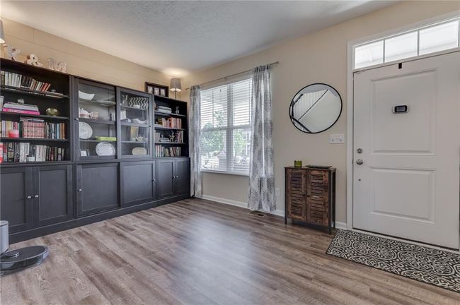 5840 Sly Fox Ln, House other with 4 bedrooms, 3 bathrooms and null parking in Indianapolis IN | Image 5