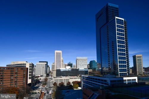 apt-809-10 E Lee St, BALTIMORE, MD, 21202-6015 | Card Image