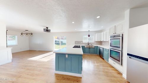 5550 Patrician Way, Winnemucca, NV, 89445-6148 | Card Image