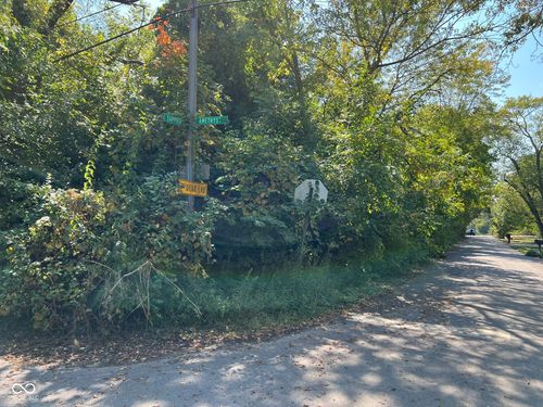 3115 Sapphire Blvd, Indianapolis, IN, 46268-2335 | Card Image