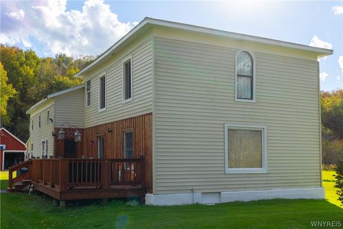 10683 Delevan Elton Rd, Delevan, NY, 14042-9611 | Card Image