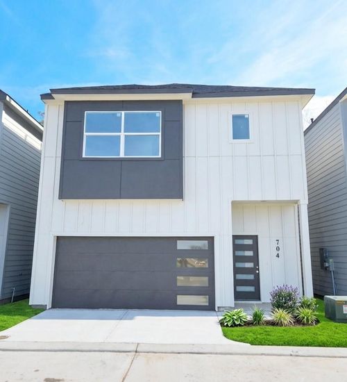 704 Savonna Ln, Houston, TX, 77076 | Card Image