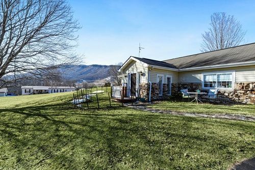 567 Myrtle Rd, Tazewell, VA, 24651-9108 | Card Image