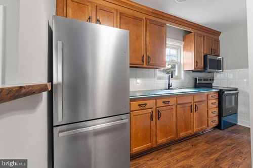 38 4th St, LAUREL, MD, 20707-4102 | Card Image