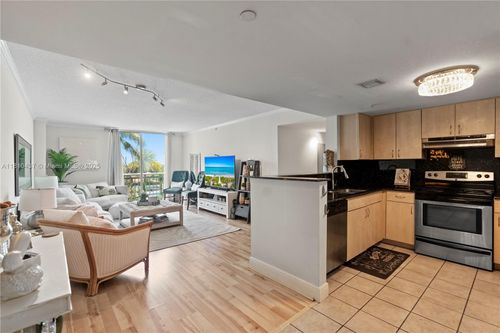 510-3000 Coral Way, Miami, FL, 33145 | Card Image