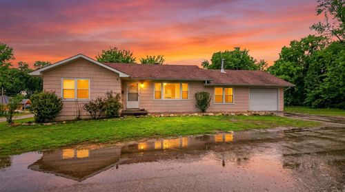 322 N 9th St, Thayer, MO, 65791-1130 | Card Image