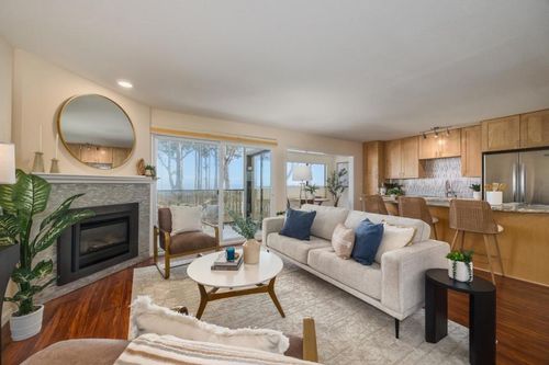 unit-104-825 Balboa Ave, Capitola, CA, 95010-2346 | Card Image