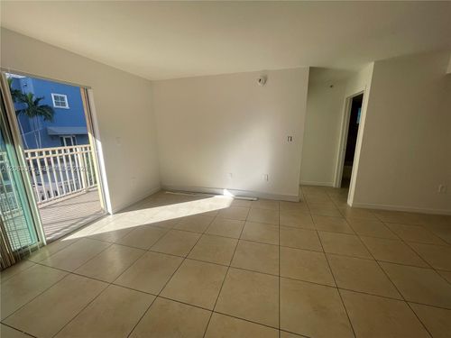 201-6315 Sw 8th St, West Miami, FL, 33144-4824 | Card Image
