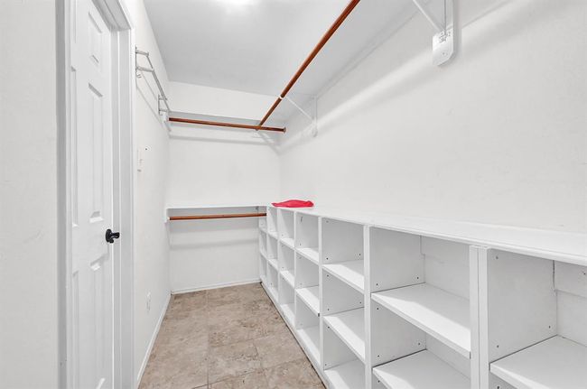 Master Bedroom Closet | Image 17