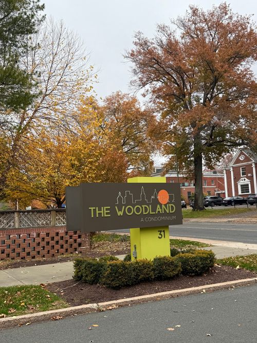 apt-6n-31 Woodland St, Hartford, CT, 06105-4337 | Card Image