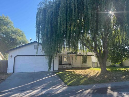 71 S Kelli Loop, Nampa, ID, 83687-6872 | Card Image