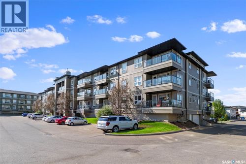 5206-110 Willis Cres, Saskatoon, SK, S7T0N5 | Card Image