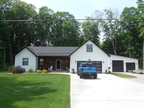 3924 E Shore Dr, Grawn, MI, 49637-9525 | Card Image
