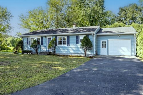 341 East St, South Hadley, MA, 01075-2176 | Card Image