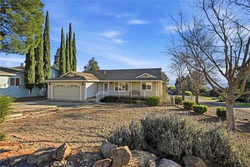 19093 Ravenhill Rd, Hidden Valley Lake, CA, 95467-8225 | Card Image