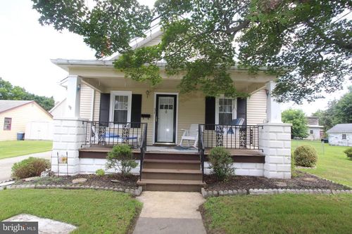 27 Allen Ave, WOODSTOWN, NJ, 08098-1125 | Card Image