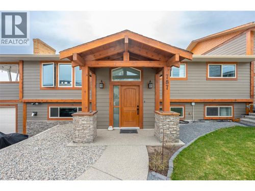 787 Kettle Avenue, Oliver, BC, V0H1T0 | Card Image