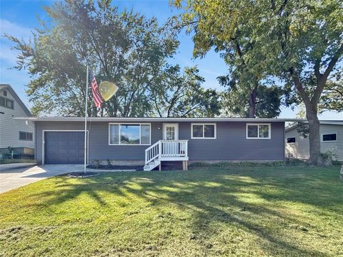 3019 Leslie Lane, Eau Claire, WI, 54703 | Card Image