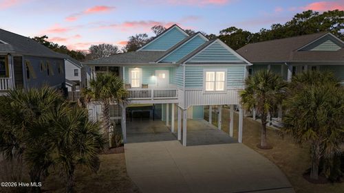 113 Ne 54th St, Oak Island, NC, 28465-4902 | Card Image