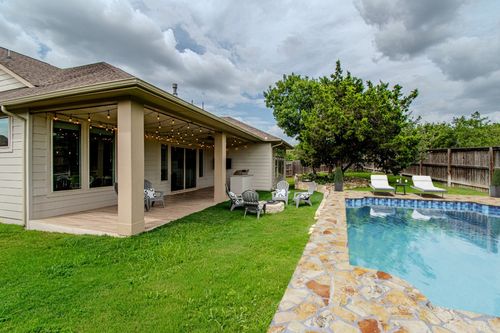 716 Dayridge Dr, Dripping Springs, TX, 78620-2128 | Card Image