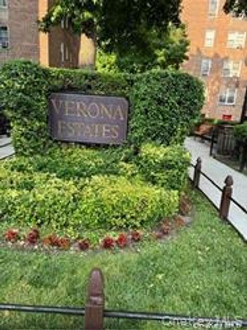 5h-65-15 Yellowstone Blvd, Forest Hills, NY, 11375-1771 | Card Image