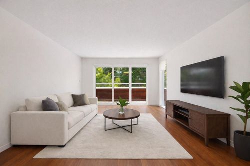 202-250 W 1st St, North Vancouver, BC, V7M1B4 | Card Image