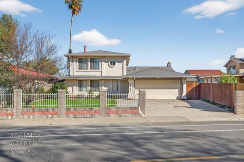 7421 Palmer House Dr, Sacramento, CA, 95828-4237 | Card Image