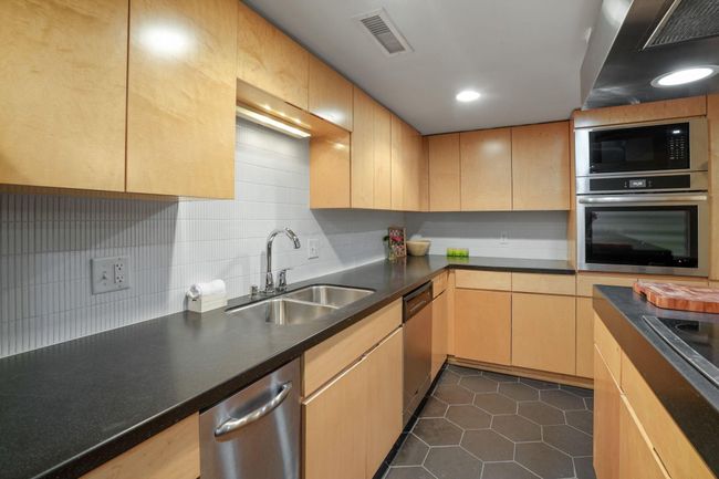 APT-105 - 106 N High St, Condo with 2 bedrooms, 2 bathrooms and null parking in Columbus OH | Image 15